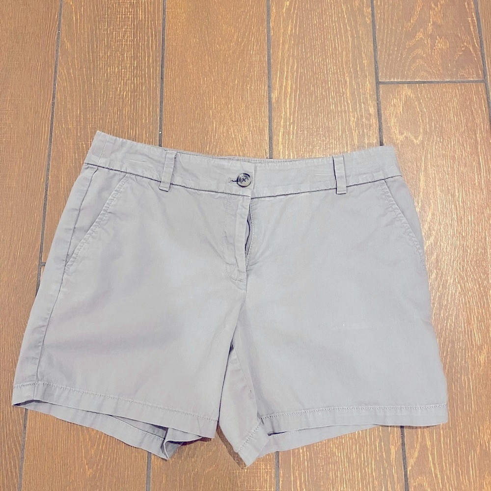LOFT Classic Gray Women's Shorts